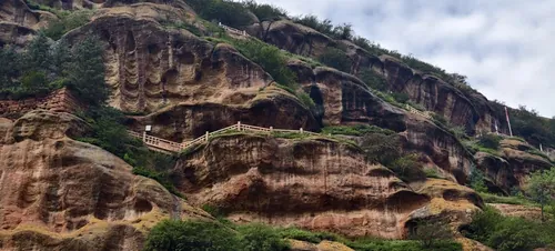 火石寨 Huoshizhai National Geopark photo 9